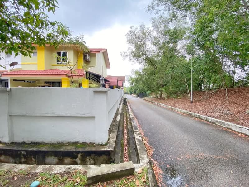 Rumah Teres 2 Tingkat untuk Dijual di Bandar Bukit Mahkota (Bangi) - Adi Mohamad - Exterior - PropertyGuru.com.my
