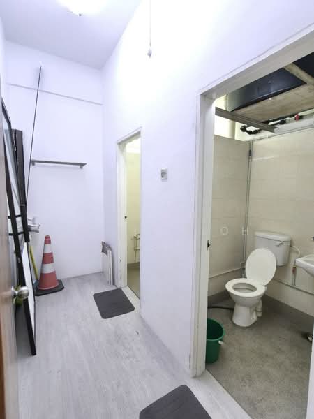 Kedai untuk Disewa di Raja Uda (Butterworth) - Jossie Teoh - Bathroom - PropertyGuru.com.my