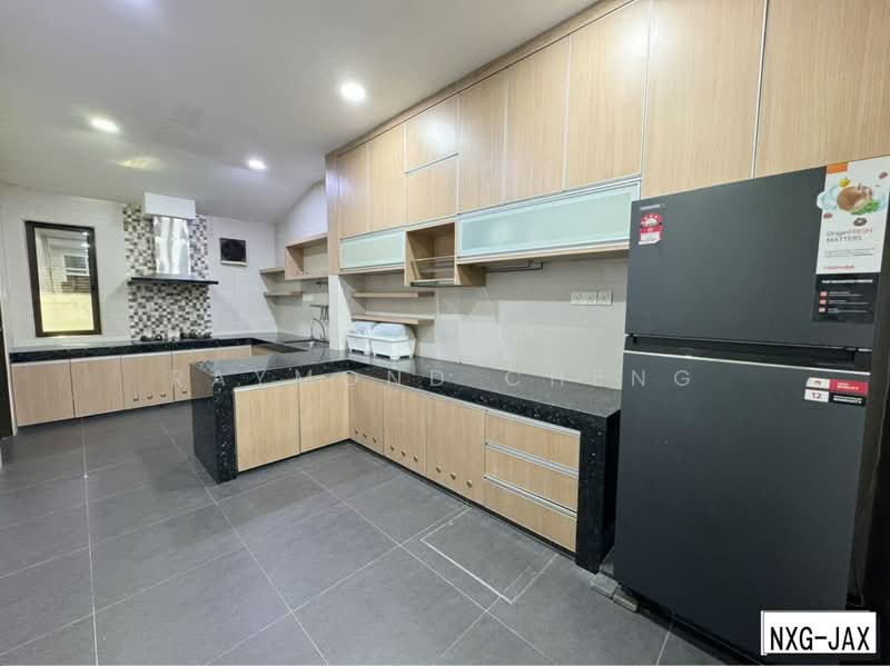 Semi-Detached House for Sale in Setia Damai (Setia Alam) - Raymond Cheng - Kitchen - PropertyGuru.com.my