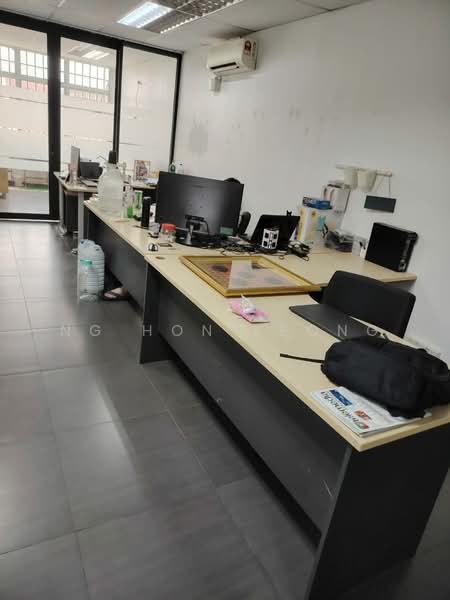 Kedai / Pejabat untuk Disewa di Puchong (Selangor) - Ng Hon Keong - Interior - PropertyGuru.com.my