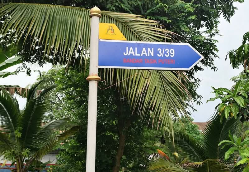 Semi-Detached House for Sale in Bandar Tasik Puteri (Rawang) - Rashidah Juremi - PropertyGuru.com.my