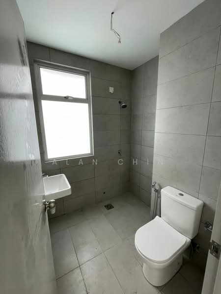 2-storey Terraced House for Rent in Bandar Gamuda Gardens (Rawang) - Alan Chin - Bathroom - PropertyGuru.com.my