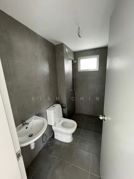 2-storey Terraced House for Rent in Bandar Gamuda Gardens (Rawang) - Alan Chin - Bathroom - PropertyGuru.com.my