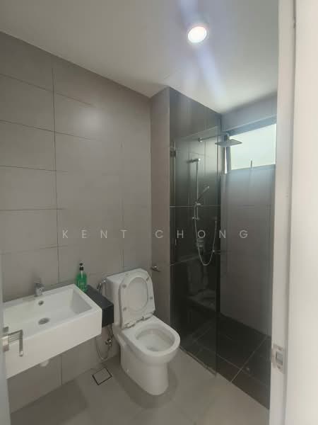 Kondominium untuk Dijual di Rumbia Residence - Kent Chong - Bathroom - PropertyGuru.com.my