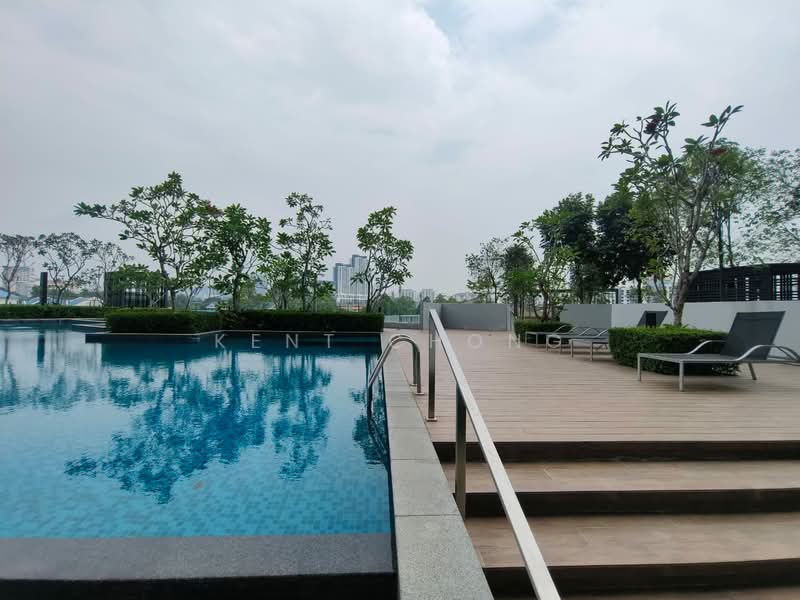 Kondominium untuk Dijual di Rumbia Residence - Kent Chong - Pool - PropertyGuru.com.my