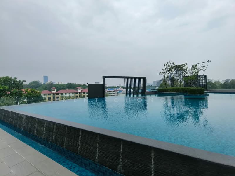 Kondominium untuk Dijual di Rumbia Residence - Kent Chong - Pool - PropertyGuru.com.my