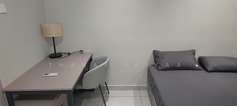 Servis Apartment untuk Disewa di Dorsett Waterfront Subang - Thanap Priyaa - Bedroom - PropertyGuru.com.my