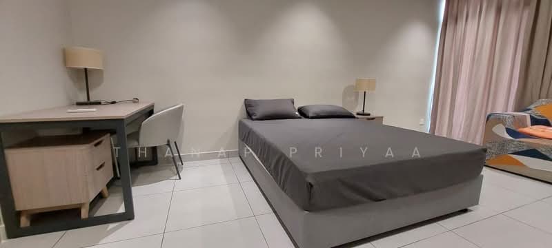Servis Apartment untuk Disewa di Dorsett Waterfront Subang - Thanap Priyaa - Bedroom - PropertyGuru.com.my