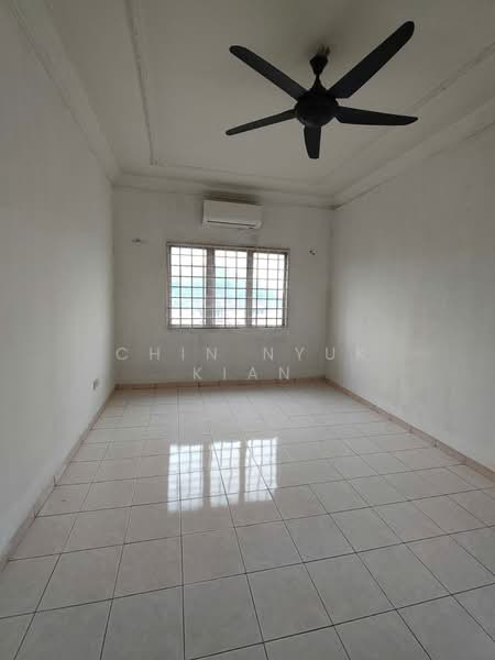 Pangsapuri untuk Disewa di Pangsapuri Bayu Suria (Summerfields Apartments) - Chin Nyuk Kian - Interior - PropertyGuru.com.my