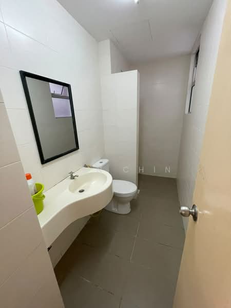 Service Residence for Rent at Platinum Lake PV 21 - Alan Chin - Bathroom - PropertyGuru.com.my