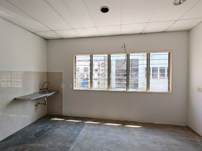 Pejabat untuk Disewa di Bandar Botanic (Klang) - Diana See - Kitchen - PropertyGuru.com.my