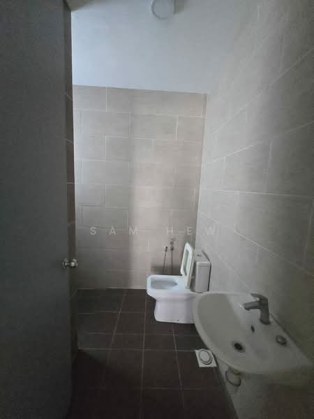 Rumah Teres 2 Tingkat untuk Disewa di Bandar Baru Bangi (Selangor) - Sam Hew - Bathroom - PropertyGuru.com.my