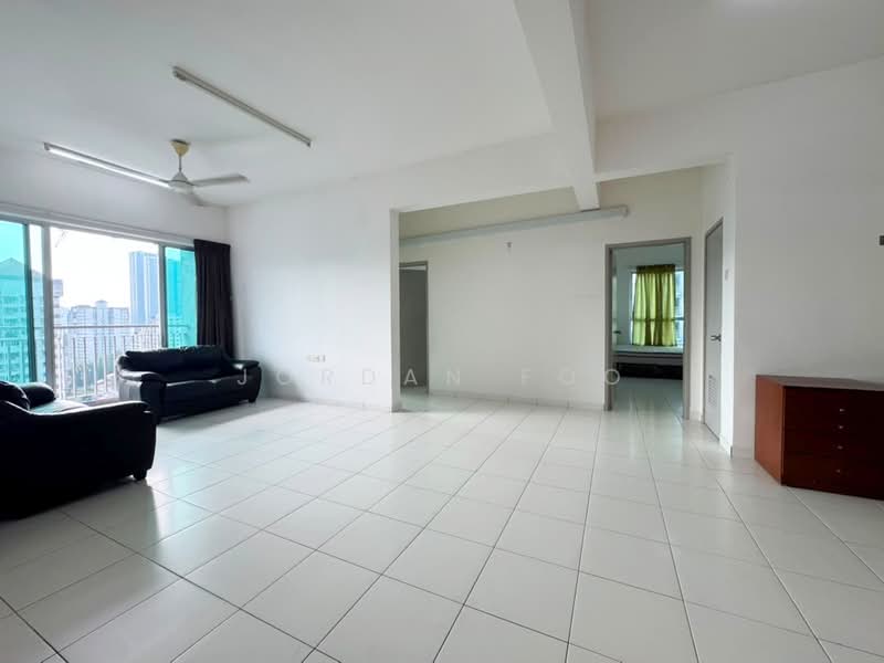 Kondominium untuk Dijual di The Golden Triangle Condominium - Jordan Foo - Living Room - PropertyGuru.com.my