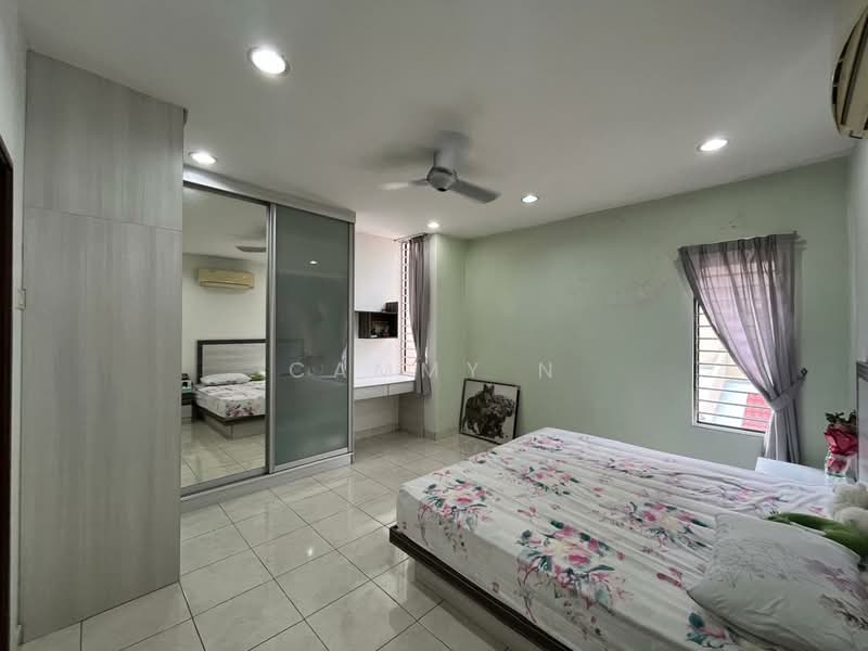 Rumah Berkembar untuk Dijual di Laman Residen Kipark Sri Utara (Batu Caves) - Cammy N - Bedroom - PropertyGuru.com.my