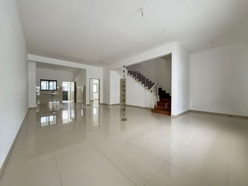 2-storey Terraced House for Sale in Setia Utama (Setia Alam) - Raymond Cheng - Living Room - PropertyGuru.com.my