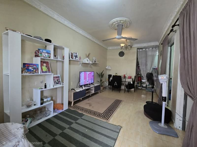 Rumah Flat untuk Dijual di Bandar Tasik Selatan (Low Cost) - Fauziah Nawawi - Living Room - PropertyGuru.com.my