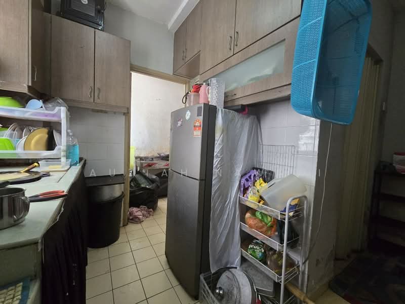 Rumah Flat untuk Dijual di Bandar Tasik Selatan (Low Cost) - Fauziah Nawawi - Kitchen - PropertyGuru.com.my
