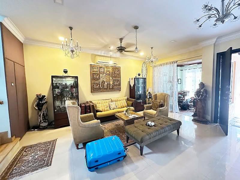 Semi-Detached House for Sale in Ara Damansara (Selangor) - Vincent Liaw - Living Room - PropertyGuru.com.my