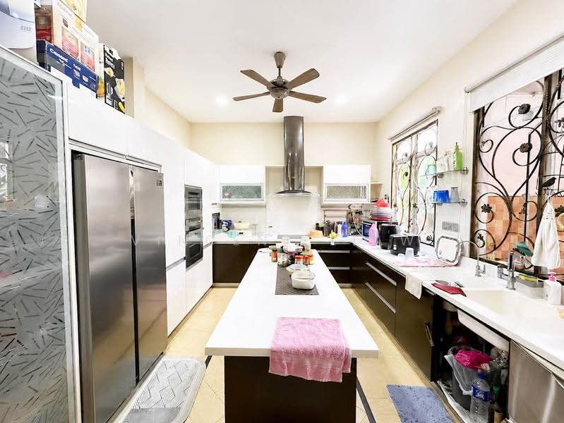 Semi-Detached House for Sale in Damansara Legenda (Ara Damansara) - Vincent Liaw - Kitchen - PropertyGuru.com.my