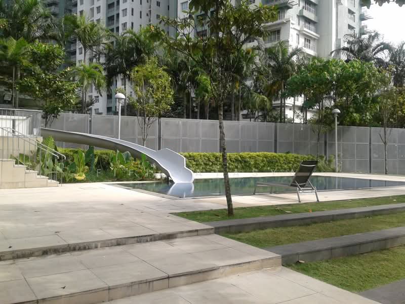 Servis Apartment untuk Dijual di Metropolitan Square - Fifi Natasya - Pool - PropertyGuru.com.my