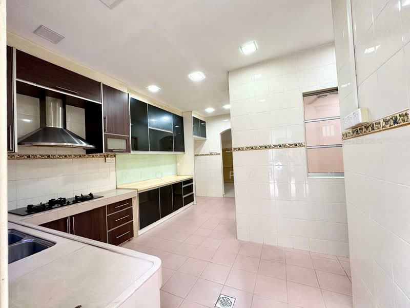 2-storey Terraced House for Sale in Taman Gombak Permai (Batu Caves) - Thoriq Suparman - Kitchen - PropertyGuru.com.my