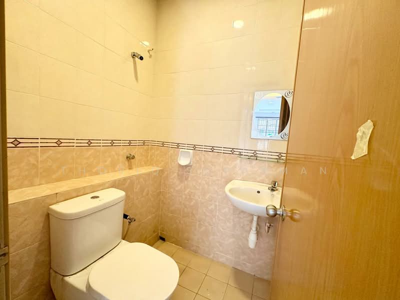 2-storey Terraced House for Sale in Taman Gombak Permai (Batu Caves) - Thoriq Suparman - Bathroom - PropertyGuru.com.my