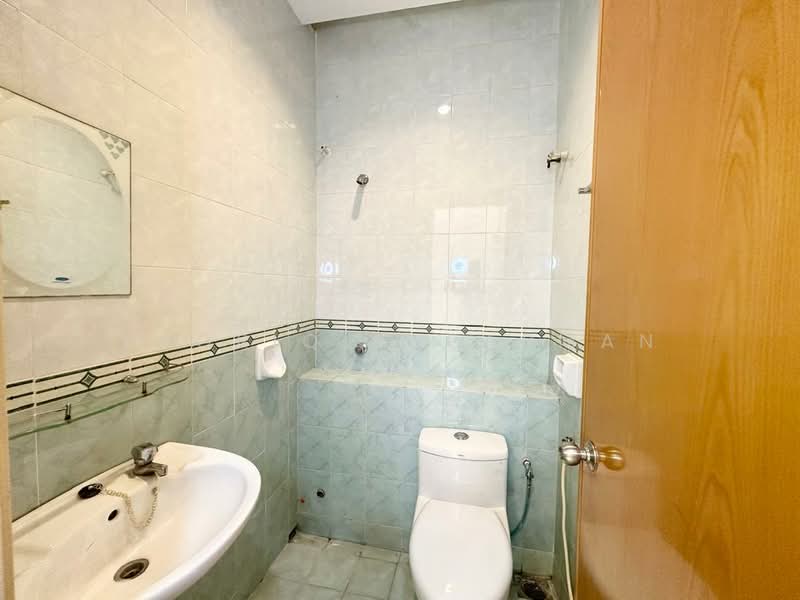 2-storey Terraced House for Sale in Taman Gombak Permai (Batu Caves) - Thoriq Suparman - Bathroom - PropertyGuru.com.my
