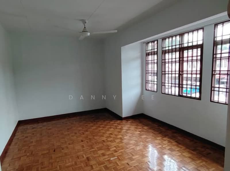 Terraced House for Sale in Bandar Putra Permai (Seri Kembangan) - Danny Lee - Interior - PropertyGuru.com.my