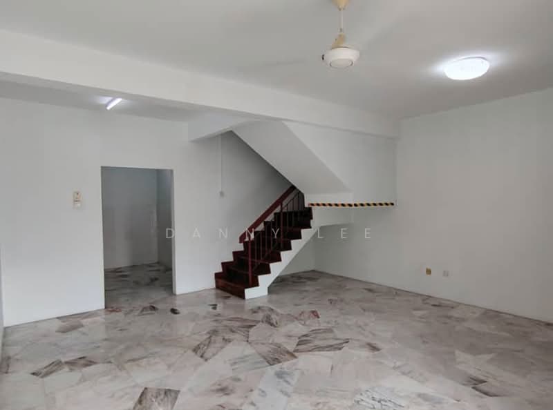 Terraced House for Sale in Bandar Putra Permai (Seri Kembangan) - Danny Lee - Interior - PropertyGuru.com.my