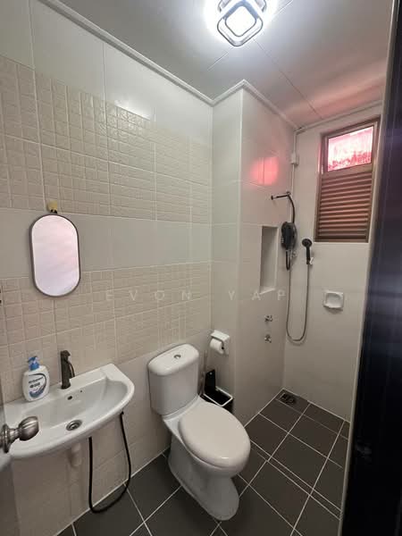Rumah Teres 2 Tingkat untuk Dijual di Bandar Dato Onn (Tebrau) - Evon Yap - Bathroom - PropertyGuru.com.my