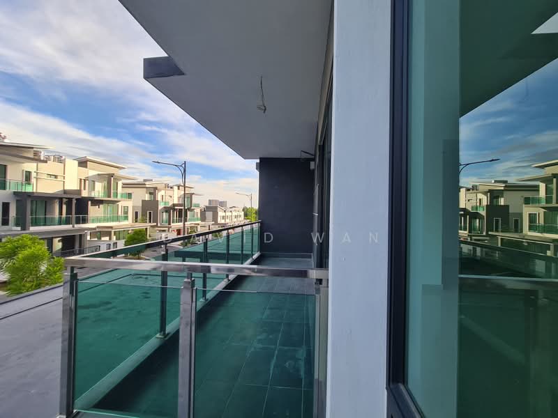 Semi-Detached House for Sale in Kajang (Selangor) - David Wan - Balcony - PropertyGuru.com.my