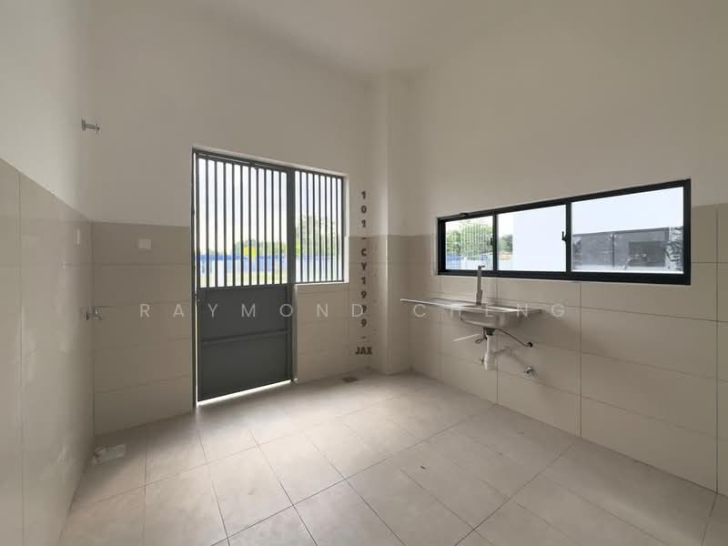 2-storey Terraced House for Rent in Setia Utama (Setia Alam) - Raymond Cheng - Kitchen - PropertyGuru.com.my