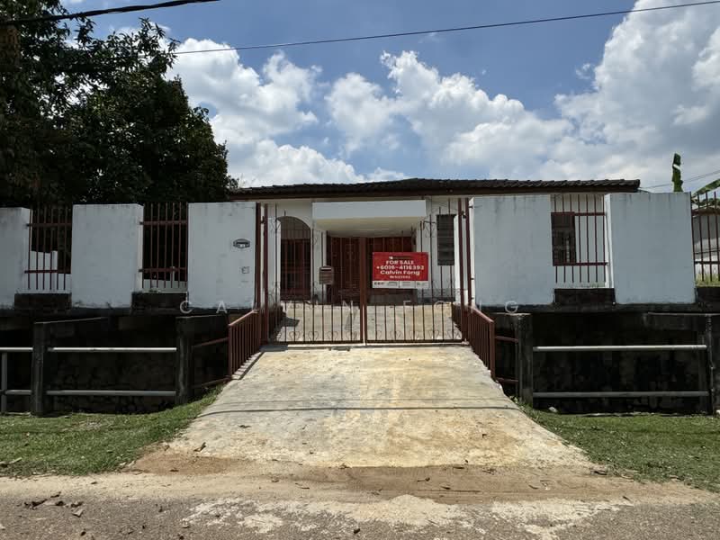 Rumah Berkembar untuk Disewa di Taman Nuri (Sungai Petani) - Calvin Fong - Front view - PropertyGuru.com.my