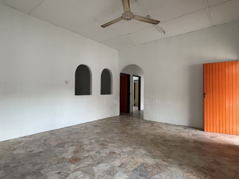 Rumah Berkembar untuk Disewa di Taman Nuri (Sungai Petani) - Calvin Fong - Spacious living area - PropertyGuru.com.my