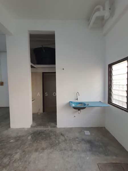 Shop for Rent in Taman Puncak Jalil (Seri Kembangan) - Jason Tan - Interior - PropertyGuru.com.my