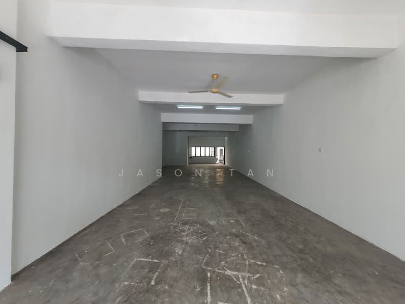 Shop for Rent in Taman Puncak Jalil (Seri Kembangan) - Jason Tan - Interior - PropertyGuru.com.my