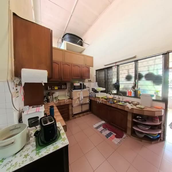 1-storey Terraced House for Sale in Taman Setapak (Setapak) - Thoriq Suparman - Kitchen - PropertyGuru.com.my