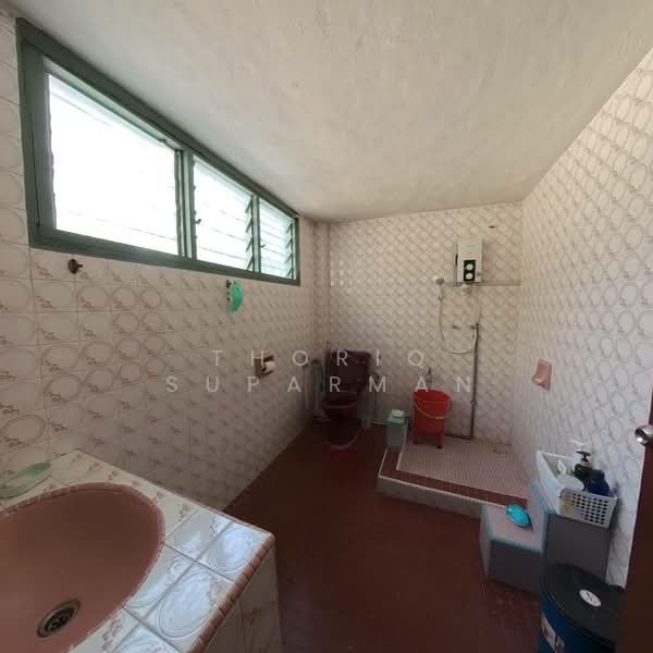 1-storey Terraced House for Sale in Taman Setapak (Setapak) - Thoriq Suparman - Bathroom - PropertyGuru.com.my