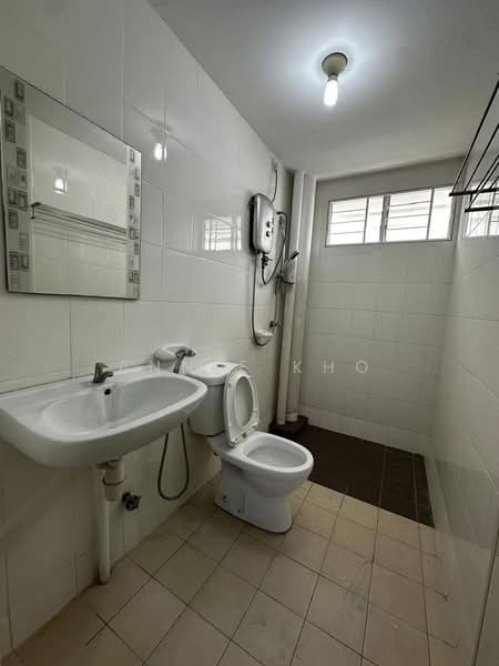 Apartment for Rent at Seri Jati - Annie Kho - Bathroom - PropertyGuru.com.my