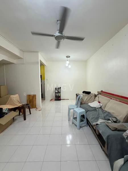 2-storey Terraced House for Sale in Setia Impian (Setia Alam) - Reilynn Tue - Living Room - PropertyGuru.com.my
