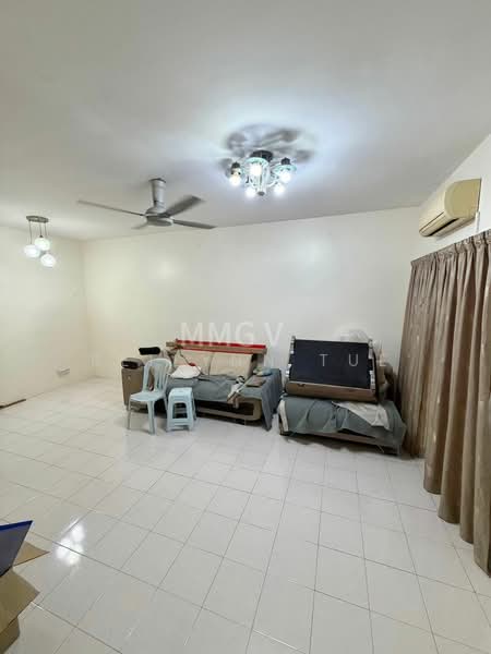 2-storey Terraced House for Sale in Setia Impian (Setia Alam) - Reilynn Tue - Living Room - PropertyGuru.com.my