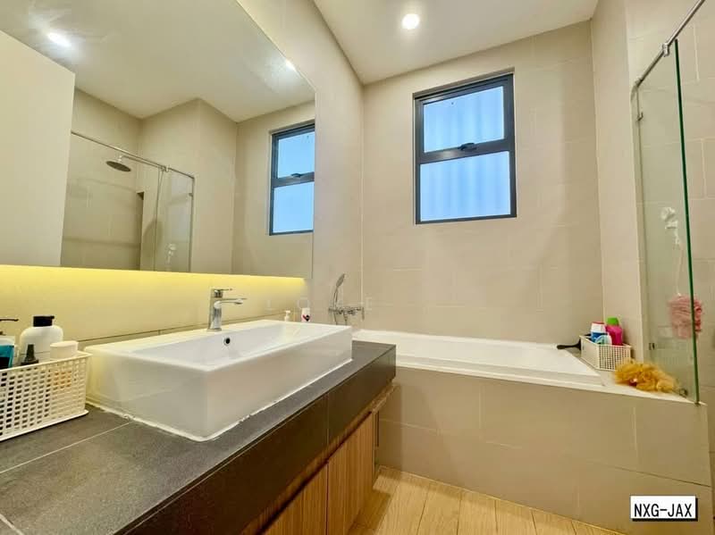 Semi-Detached House for Sale in Setia Alam (Selangor) - Loke . - Bathroom - PropertyGuru.com.my