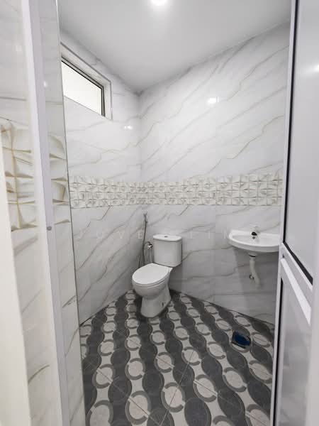 1-storey Terraced House for Sale in Taman Puteri Wangsa (Ulu Tiram) - Jovel Lim - Bathroom - PropertyGuru.com.my