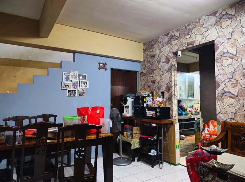 2-storey Terraced House for Sale in Bandar Putra Permai (Seri Kembangan) - Danny Lee - Dining Room - PropertyGuru.com.my