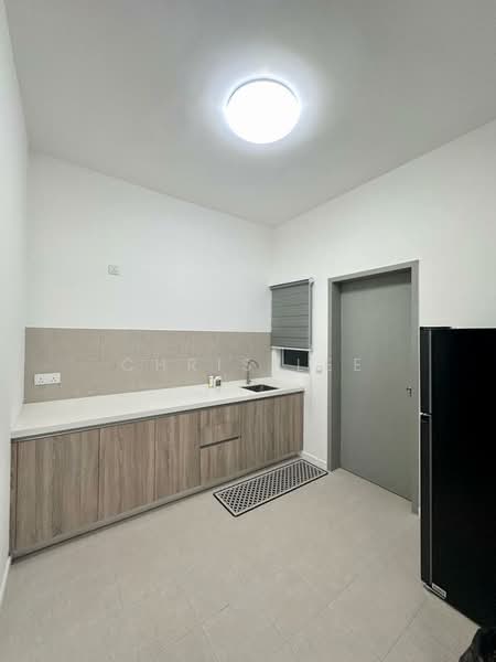Condominium for Rent at Lakefront Residence - Chris Lee - Kitchen - PropertyGuru.com.my