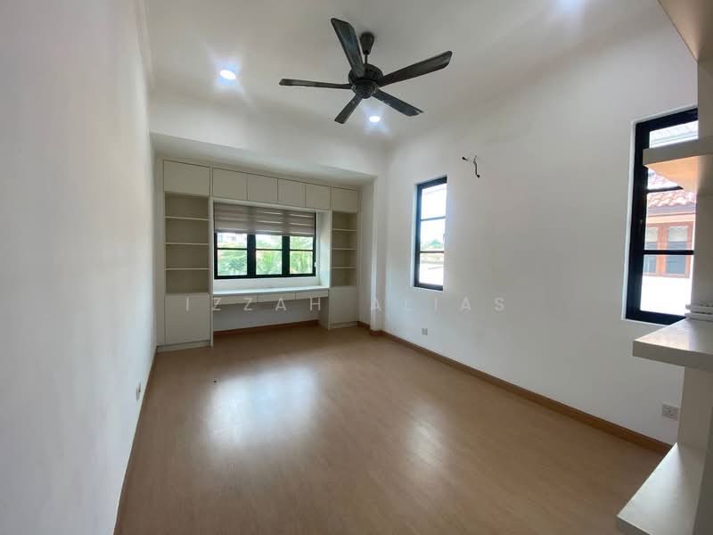 Bungalow for Sale in Ara Damansara (Selangor) - Izzah Alias - Study - PropertyGuru.com.my