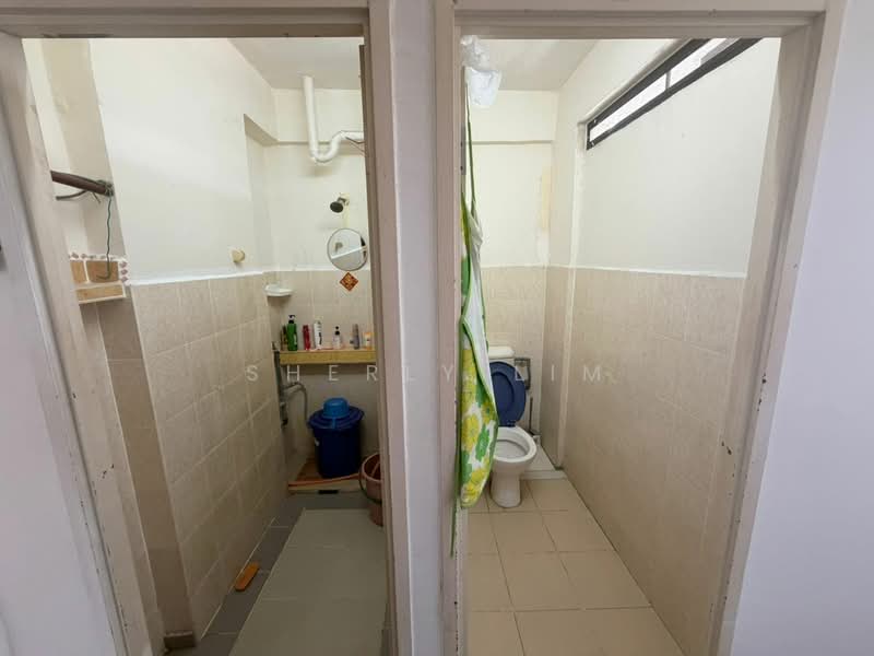 Pangsapuri untuk Dijual di Sri Wangsa 1 - Sherly Lim - Bathroom - PropertyGuru.com.my