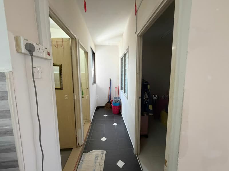 Pangsapuri untuk Dijual di Sri Wangsa 1 - Sherly Lim - Corridor - PropertyGuru.com.my