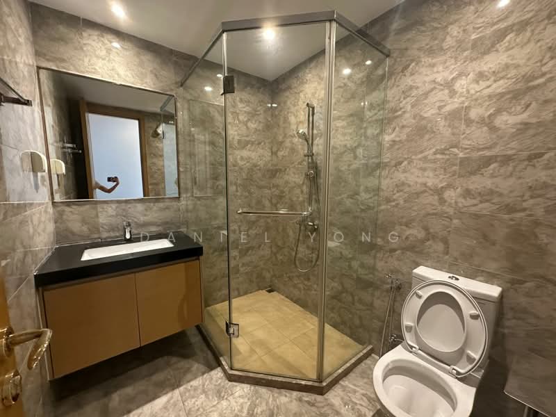 Service Residence for Sale at R&F Princess Cove Phase 1 - Daniel Yong - Bathroom - PropertyGuru.com.my