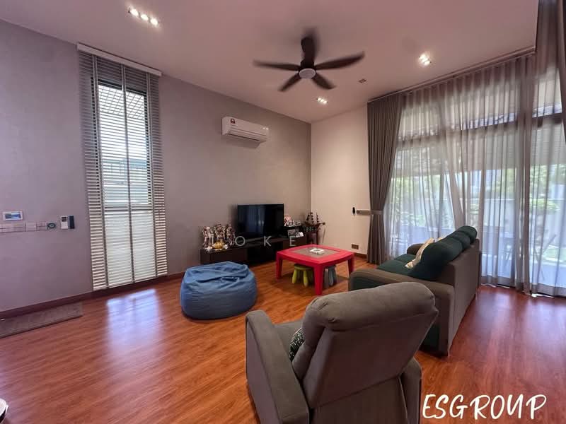 Semi-Detached House for Sale in Setia Alam (Selangor) - Loke . - Living Room - PropertyGuru.com.my